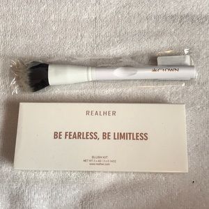 RealHer blush kit and crown blush brush